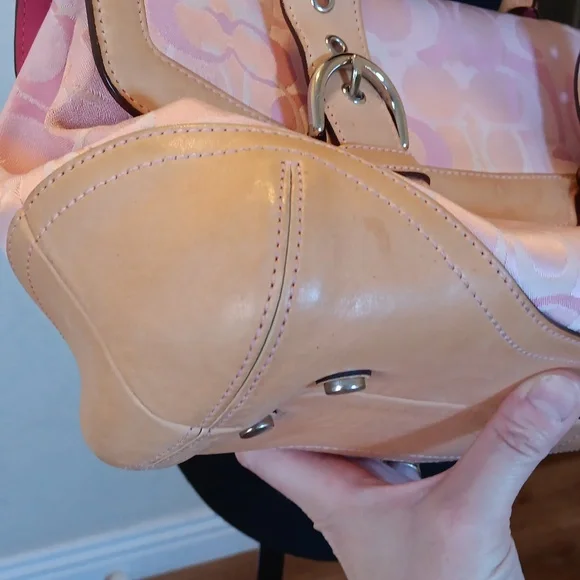 🩷Coach Y2k Pink Optic Shoulder Bag 🩷💕 - Picture 8 of 17